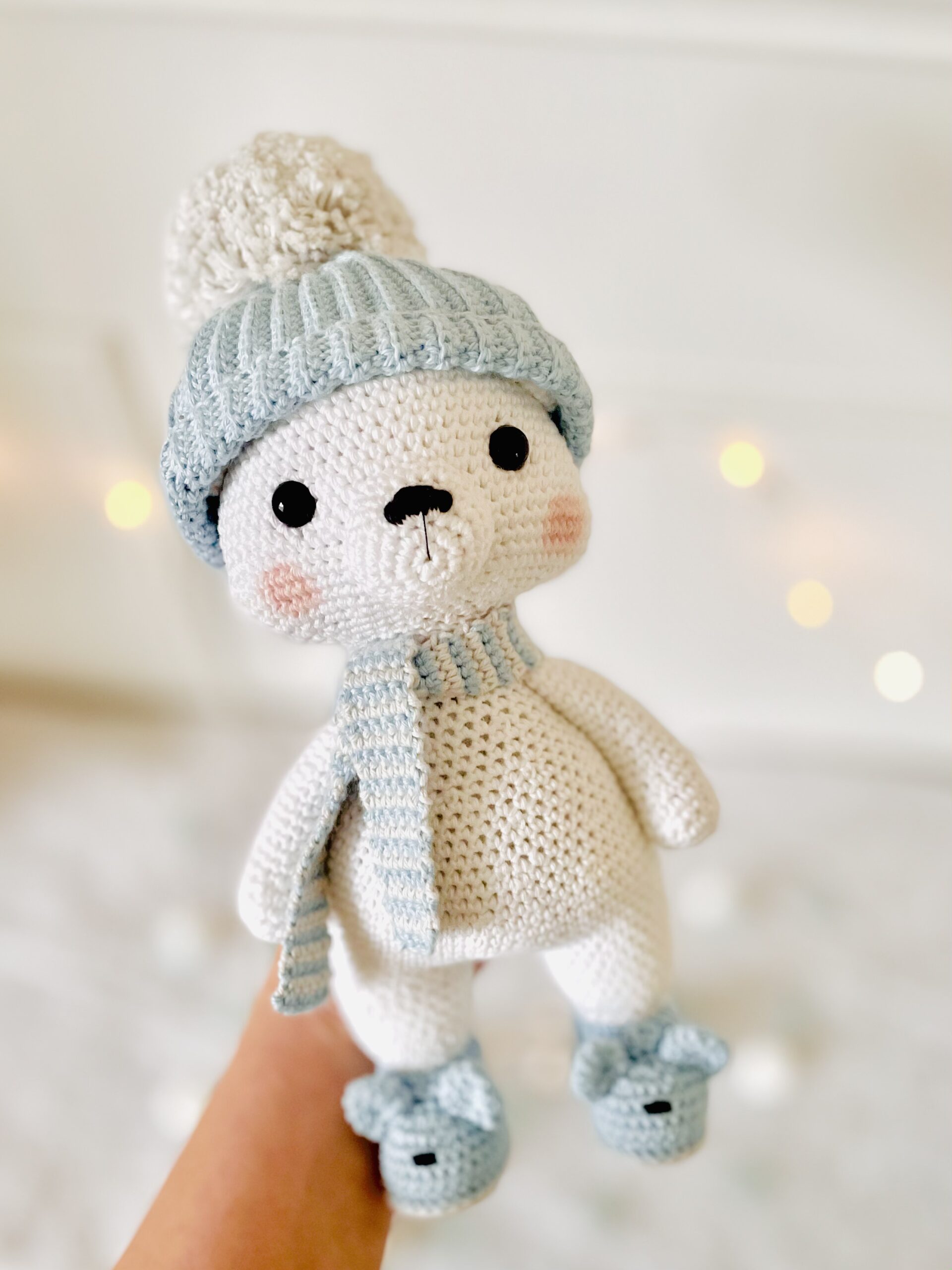 Givry l'ours polaire - Crocheté à la main – Image 4